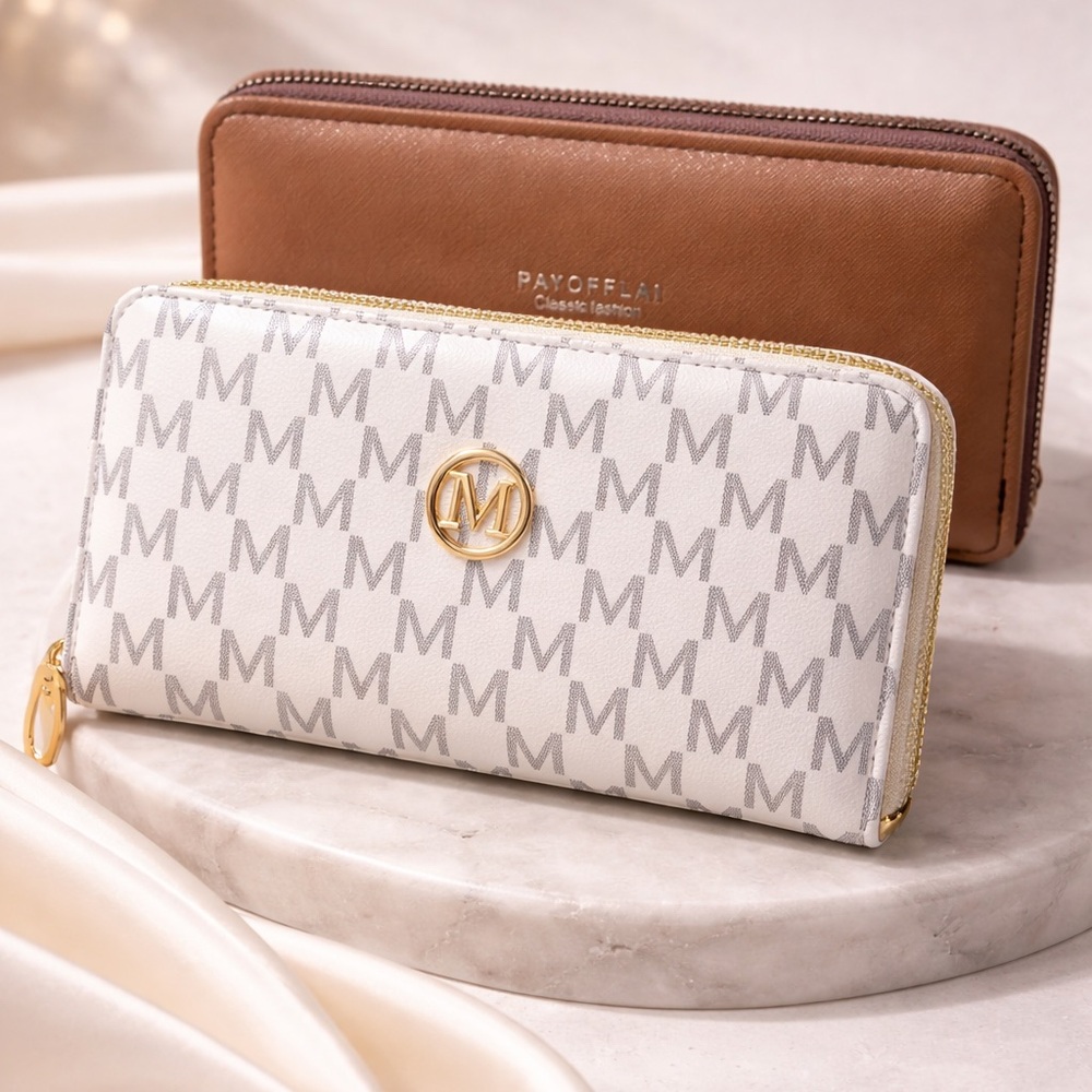 Upgrade your everyday style with this beautiful 2-piece women’s wallet set